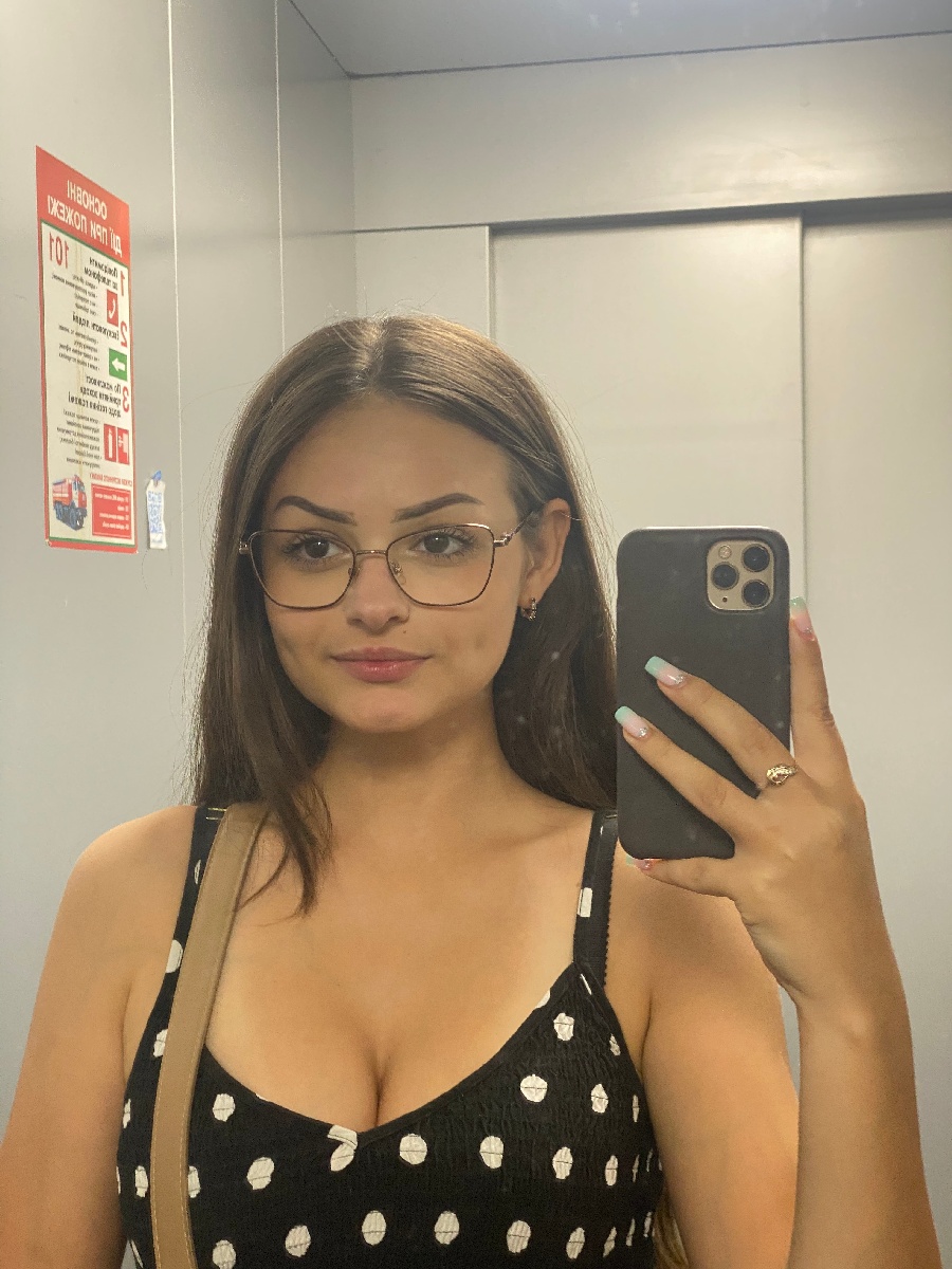 Sexy model Stacy in Yancheng