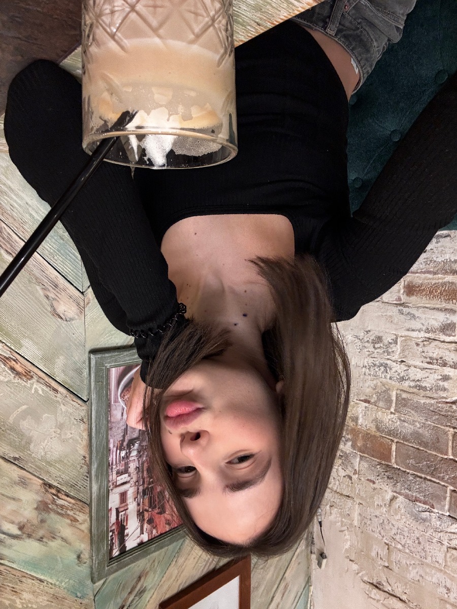 Fresh photos, fresh mood — Tina online in Yancheng